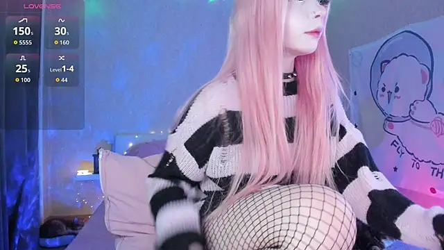 Snapshot of Misty_Shadow chatting on October 20, 9:29 pm Misty Shadow online show from October 20, 9:29 pm