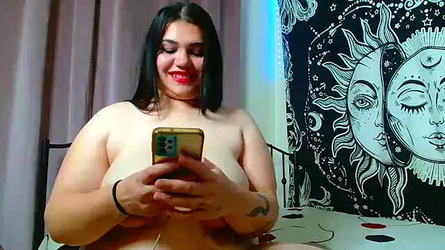 Thichslutxx online show from September 14, 8:40 pm