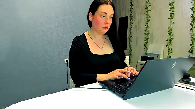 Lilith  Sex online show from April 10, 7:53 pm