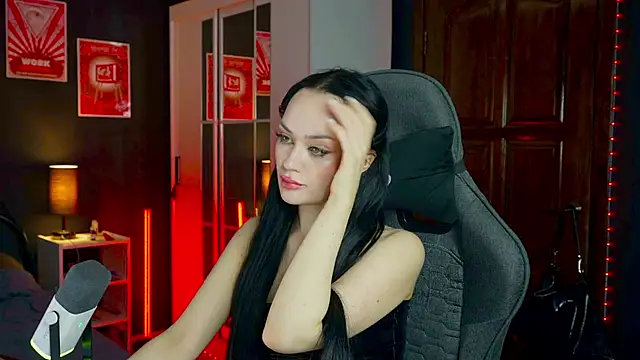 QueenAliss online show from March 21, 6:07 am