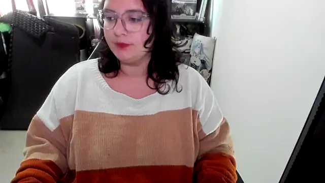 aika-dreams online show from December 22, 1:03 pm