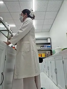 HinaLovely online show from February 3, 2:53 am