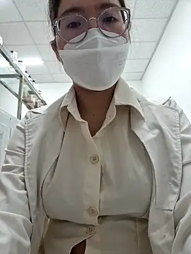 HinaLovely online show from February 23, 4:02 am