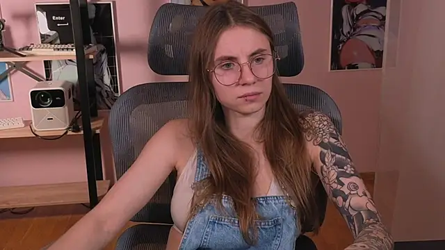  AnnaStark  online show from November 13, 8:30 pm