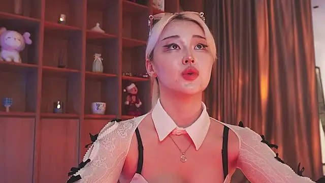 hyun chia online show from November 5, 1:55 am