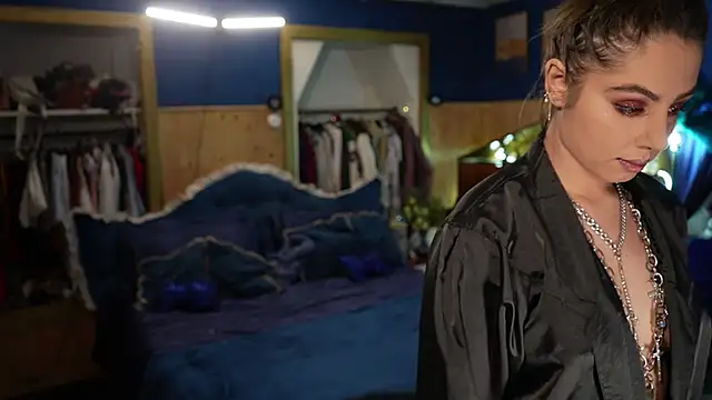 VanessaDoyle online show from October 31, 3:49 pm