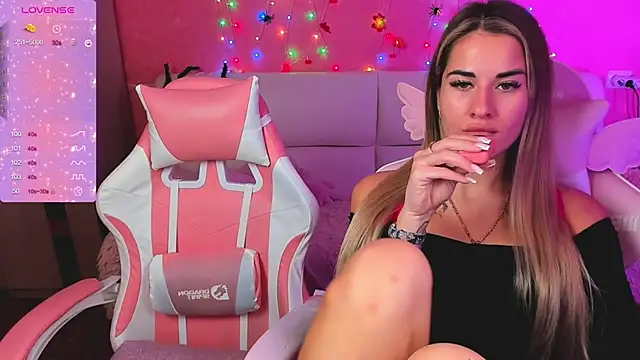 ivannatompsonnn online show from October 29, 6:07 am