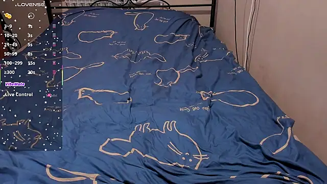 eva zero online show from April 6, 2:07 pm