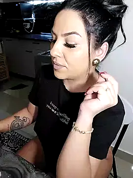 hot-babygirl online show from January 13, 9:30 pm