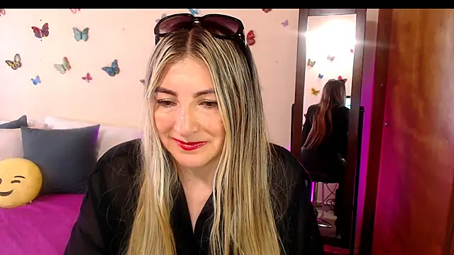 Jolie-Mature online show from November 7, 8:03 pm