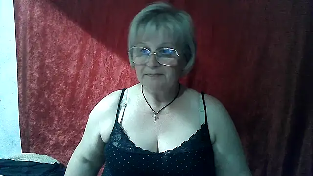 Gina Marlyn online show from April 10, 9:43 pm