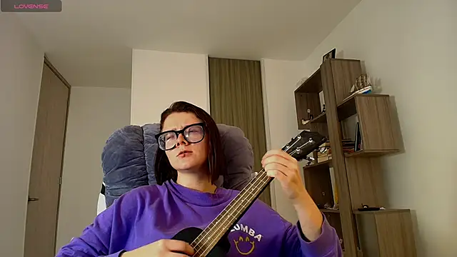 Arya starrk online show from November 14, 2:39 pm