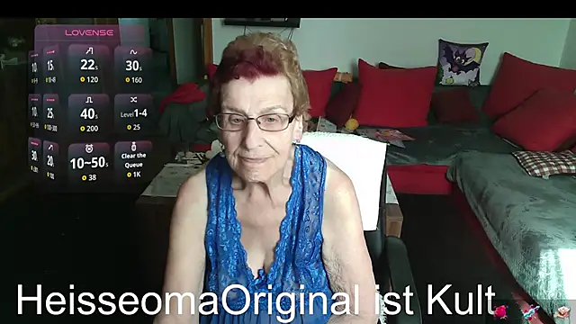 HeisseomaOriginal online show from June 9, 7:19 am