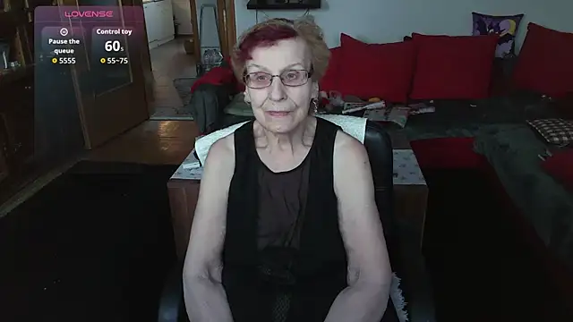 HeisseomaOriginal online show from February 16, 8:14 am