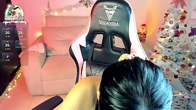 eval lee18 online show from December 15, 8:25 pm