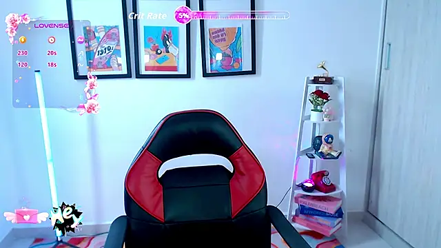 Snapshot of Aaliyahas chatting on October 4, 4:11 pm Aaliyahas online show from October 4, 4:11 pm