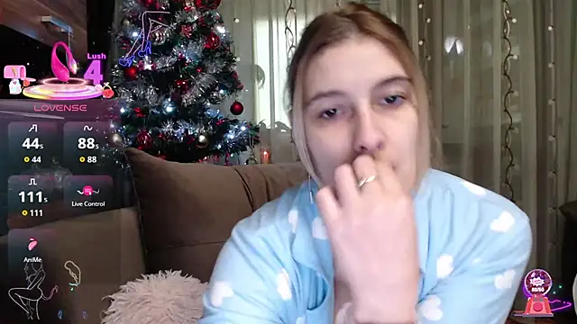 lovingfeetheels online show from December 22, 7:44 am