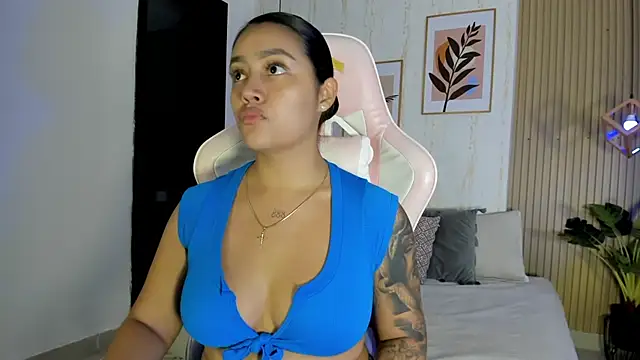 CameronCollins  online show from October 2, 8:36 pm