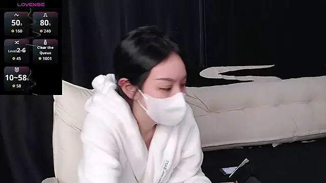 qianqian  online show from November 27, 9:34 am