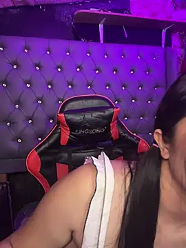 stacey wills44 online show from April 22, 6:16 pm