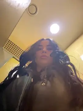 CrazzyChicks online show from November 10, 7:36 am