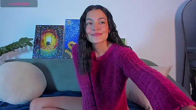 TIFFANYRUSSO online show from October 15, 4:15 am