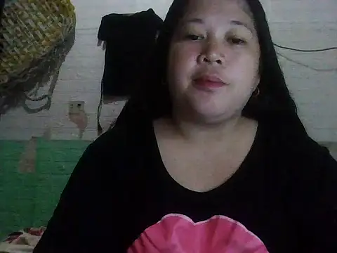 hotsexylyn online show from December 2, 8:49 am