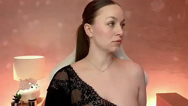 MilaFleur online show from March 20, 3:17 pm