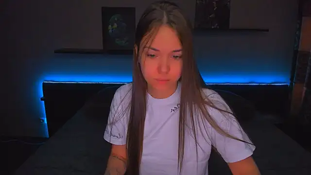 AlexaBarkley online show from March 13, 1:07 am