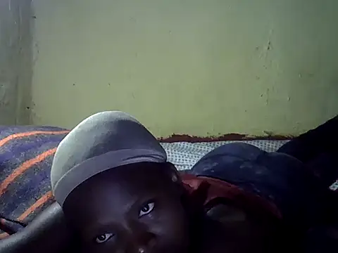 cute-shamza online show from November 17, 2:45 am