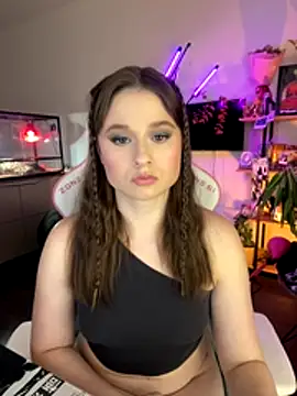 sweetest pie online show from December 13, 7:53 pm