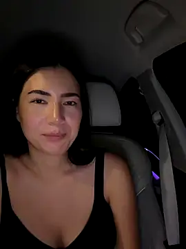 clairewntr online show from December 17, 6:23 pm