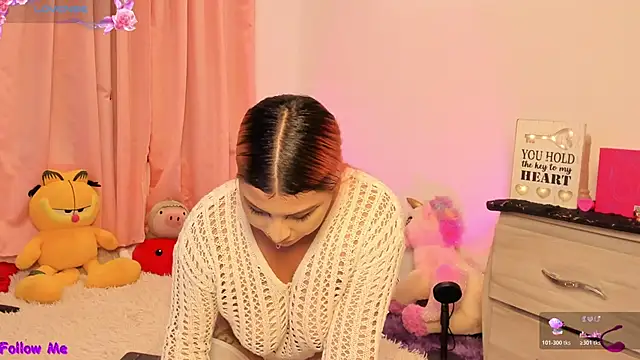 SophieRossi online show from February 12, 3:52 am