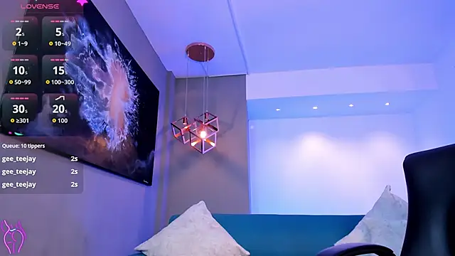 miataylorr1 online show from November 29, 12:42 pm