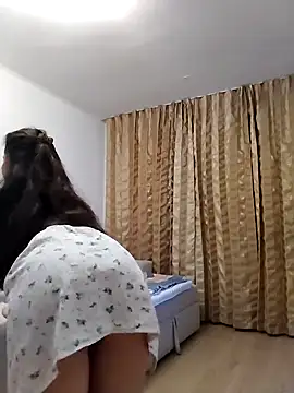 baby sweet girl  online show from September 13, 8:39 pm