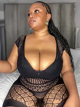 Hyra Ari online show from February 5, 2:09 pm