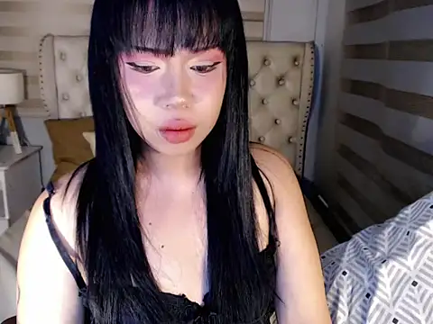 RebecaNextToYou online show from February 8, 4:33 pm