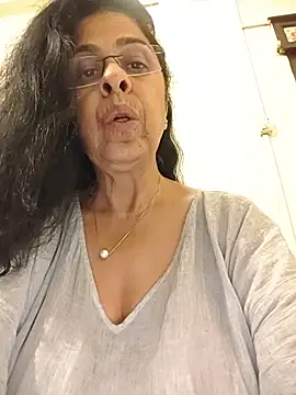 Susannemilf online show from March 28, 9:53 am