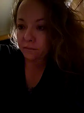 julimonroe online show from December 23, 7:45 am