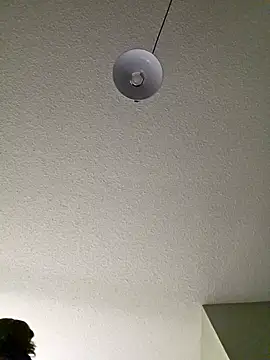 julimonroe online show from April 9, 11:15 am