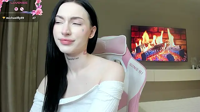 JenniferQueen11 online show from January 8, 4:11 pm