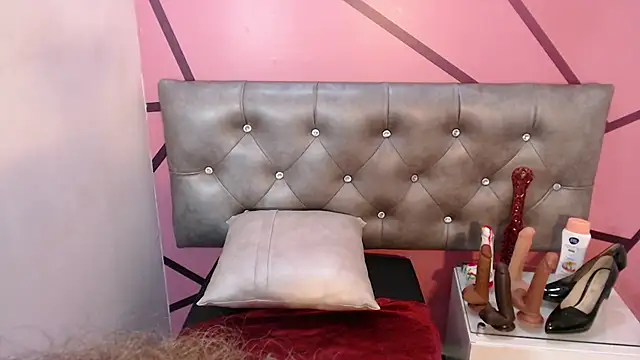 greatASS Latina online show from November 14, 7:47 pm