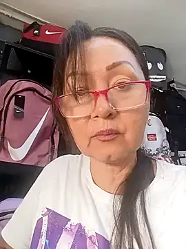 Sharomlove online show from March 7, 2:46 pm