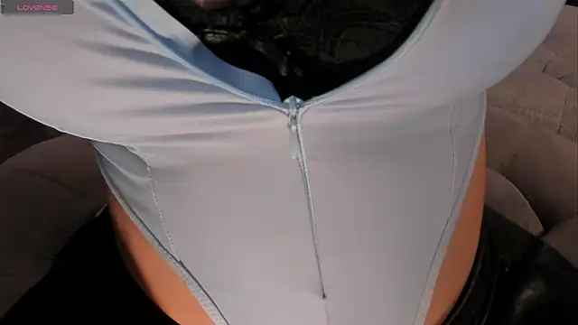 Snapshot of MadelineFox chatting on September 25, 12:48 pm MadelineFox online show from September 25, 12:48 pm