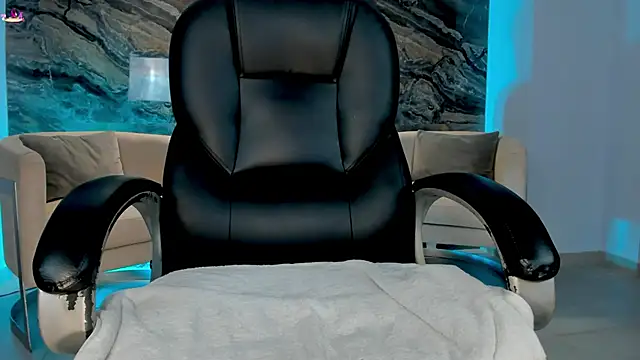 MadelineFox online show from November 22, 10:29 am