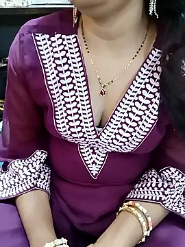 Snapshot of Diya_143 chatting on October 23, 2:23 pm Diya 143 online show from October 23, 2:23 pm