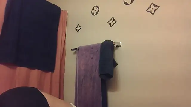 bootiebby online show from November 30, 7:34 am