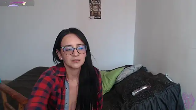 party2col online show from February 17, 3:44 pm