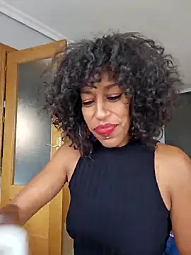 Snapshot of Goldenlace chatting on October 20, 3:37 pm Goldenlace online show from October 20, 3:37 pm