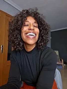 Snapshot of Goldenlace chatting on October 27, 5:08 pm Goldenlace online show from October 27, 5:08 pm